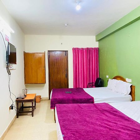 Hotel Nakshatra Utakamand Zewnętrze zdjęcie