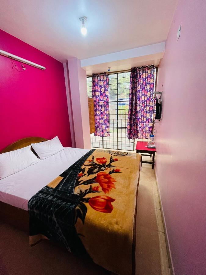 Hotel Nakshatra Utakamand Zewnętrze zdjęcie