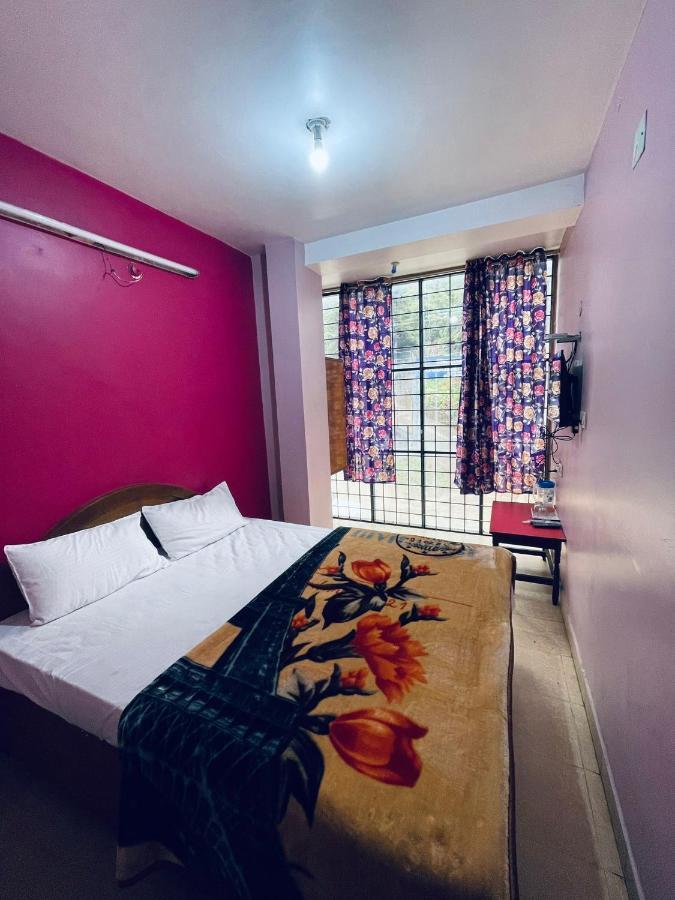 Hotel Nakshatra Utakamand Zewnętrze zdjęcie