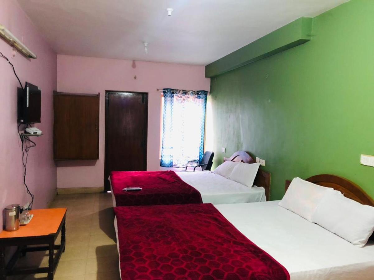 Hotel Nakshatra Utakamand Zewnętrze zdjęcie